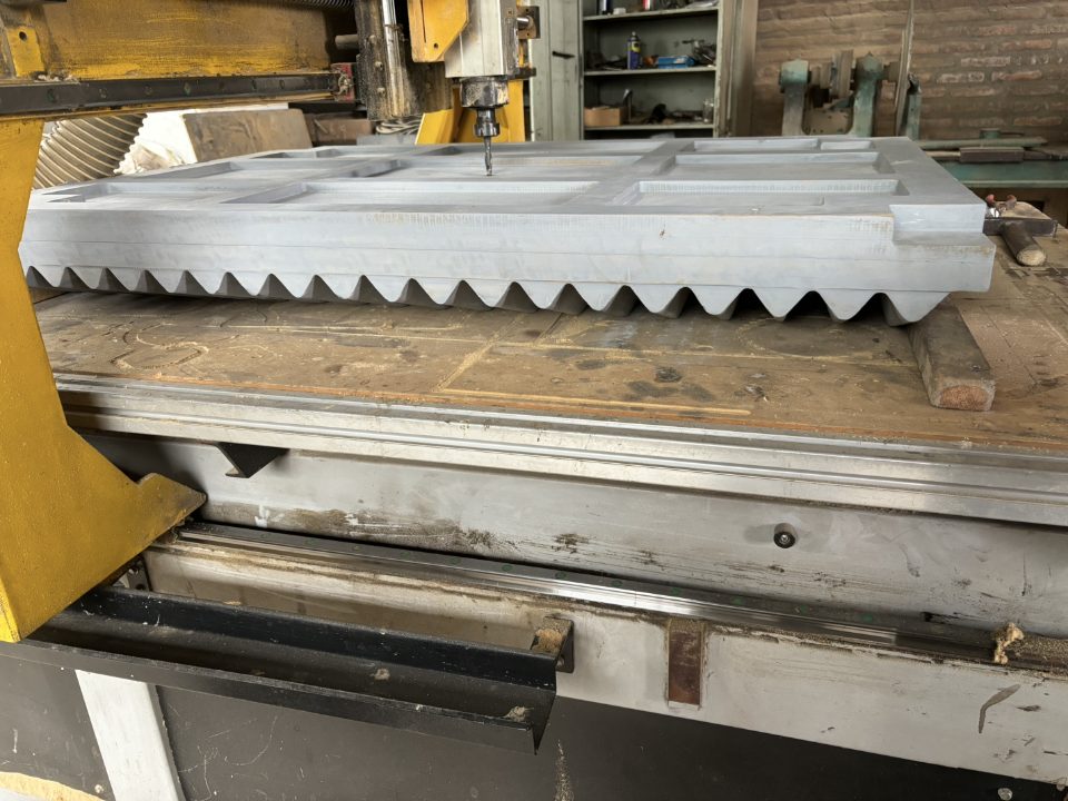 Modelo dentado mecanizado en fresadora CNC