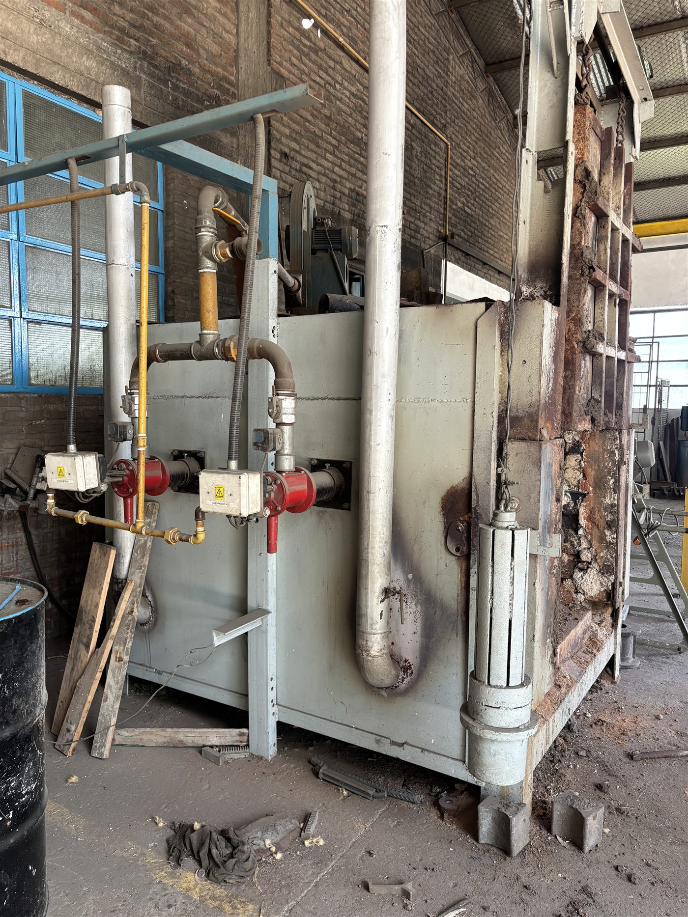 Horno Böhler con quemadores a gas